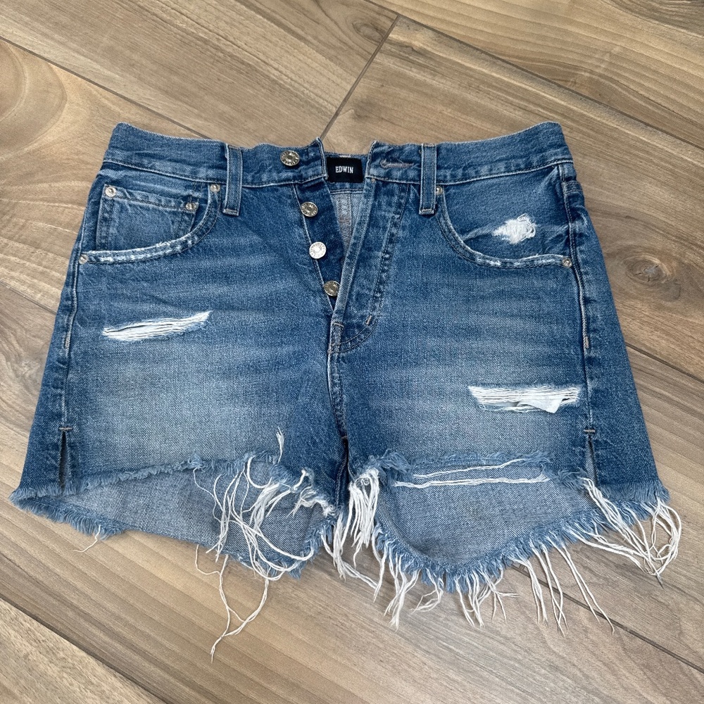 EDWIN Cali Short!